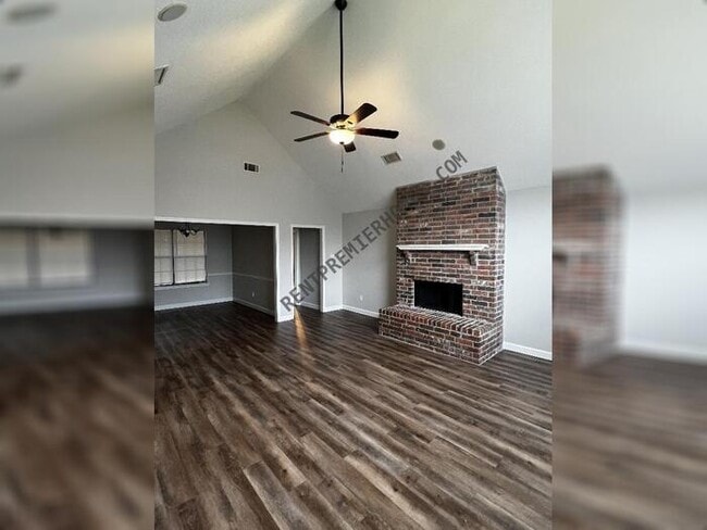 Photo - 2404 Bearskin Dr