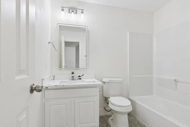 Photo - 17910 Royal Gate Ln