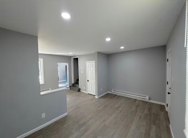 Photo - 12 Cedar Aly