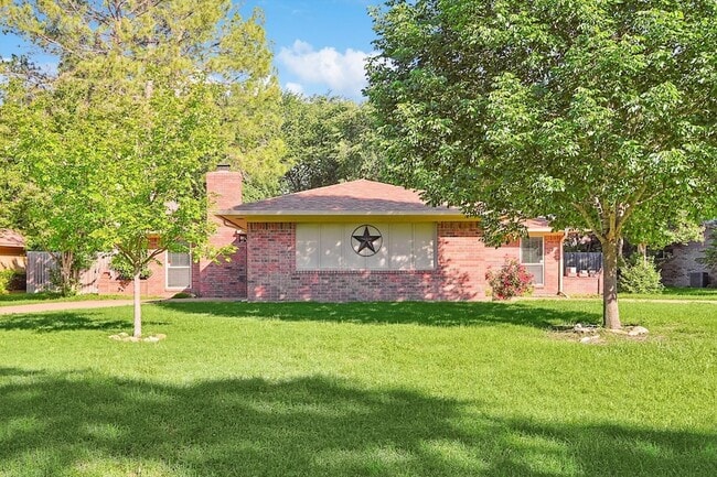 Photo - 2525 Freedom Ln