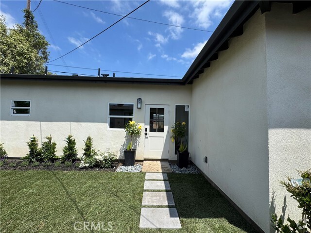Building Photo - 925 W Maple Ave Rental