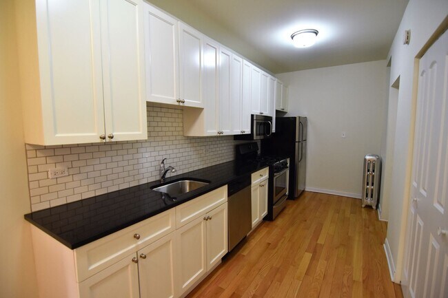 720 W Grace St Unit 3S