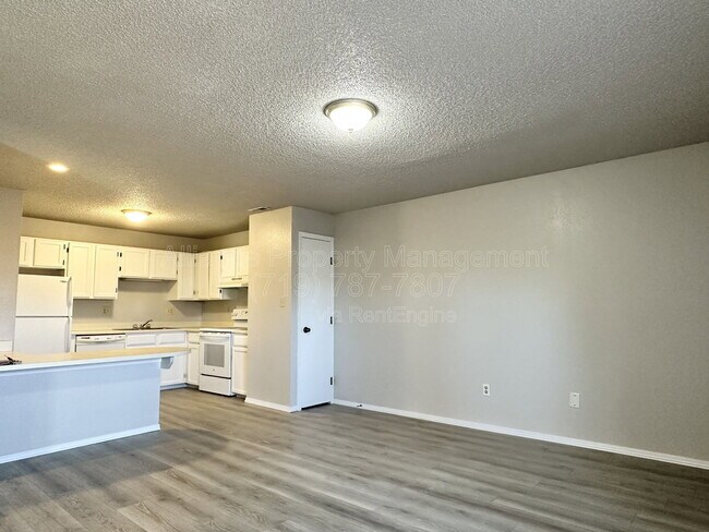 Photo - 4427 Hunting Meadows Cir