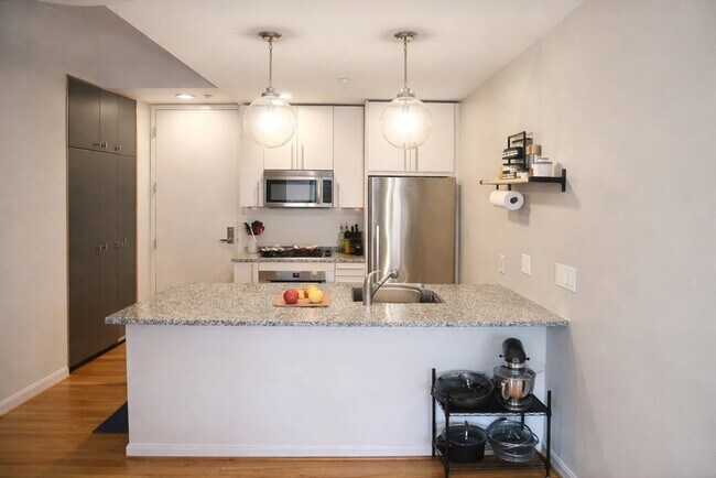 Photo - 40 Fay St Unidad 306