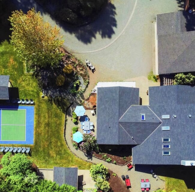 Photo - 7075 NE Bay Hill Rd