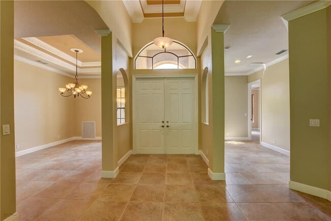 Photo - 10295 Trianon Pl