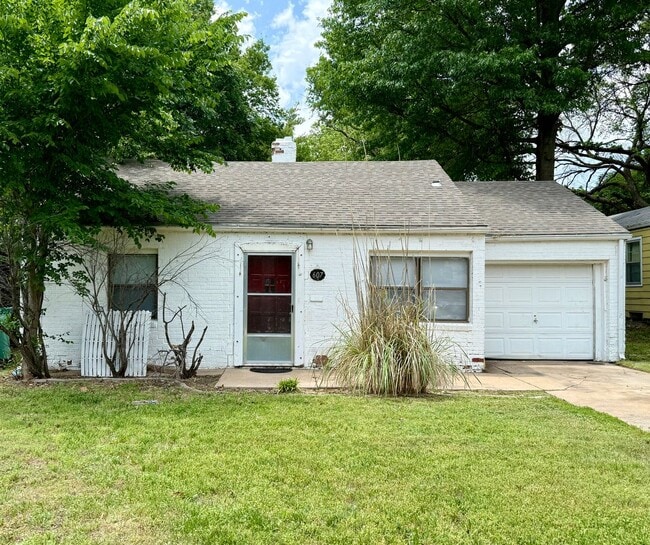 2 Bedroom at Kellogg and Oliver - 2 Bedroom at Kellogg and Oliver House