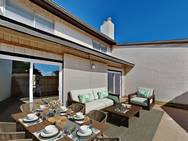 Photo - 3252 63rd St