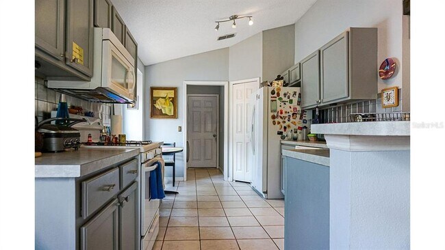 Photo - 205 Nicholson Dr