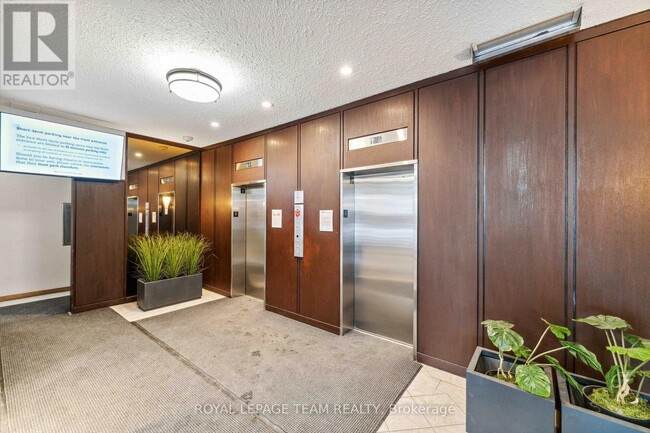Photo - 2951 Riverside Dr. Unit 306