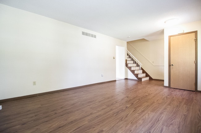 Photo - 4415 Oak Creek Ln