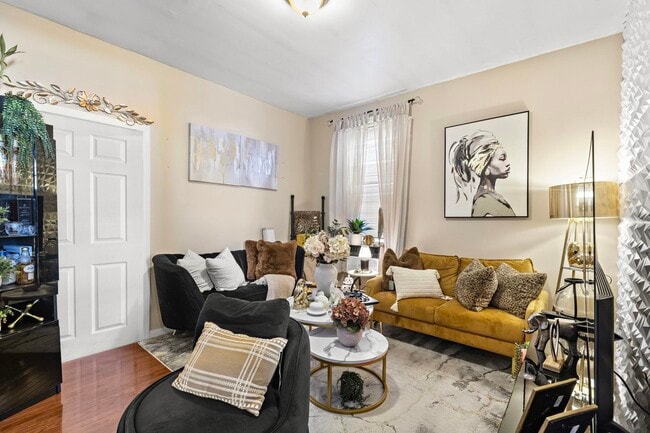 Photo - 804 27th St Unit 2