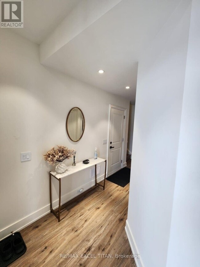 Photo - 263 Barrie St