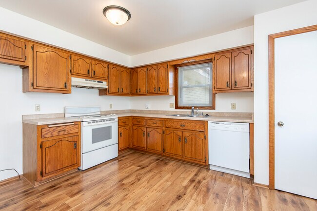 Photo - 628 Edmund St