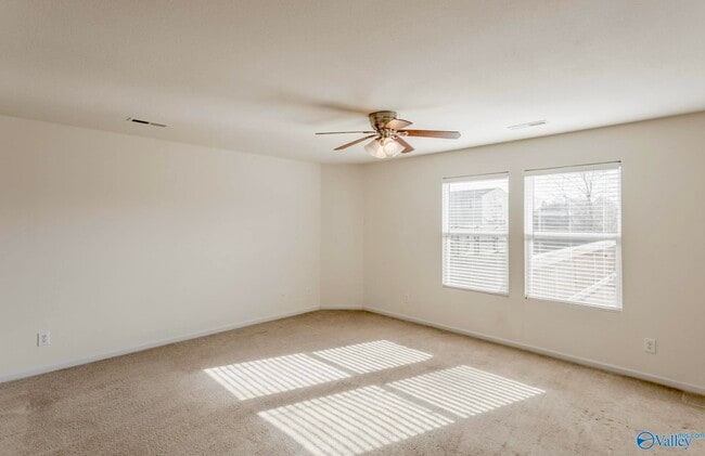 Photo - 105 Bayside Ln