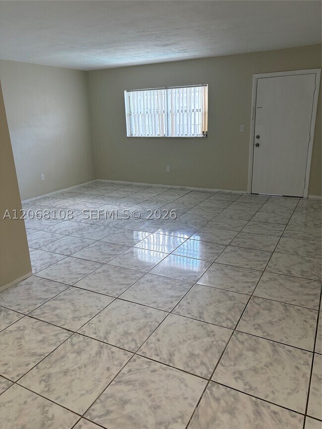 Photo - 16215 NE 18th Ct Unit 212