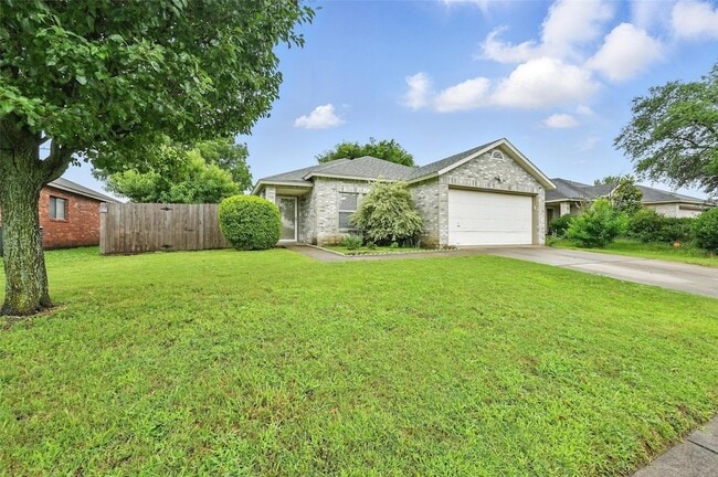 Photo - 636 Capricorn St