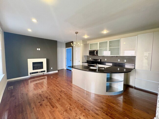 Building Photo - 4164 W Pine Blvd Unit 4164-1W W Pine
