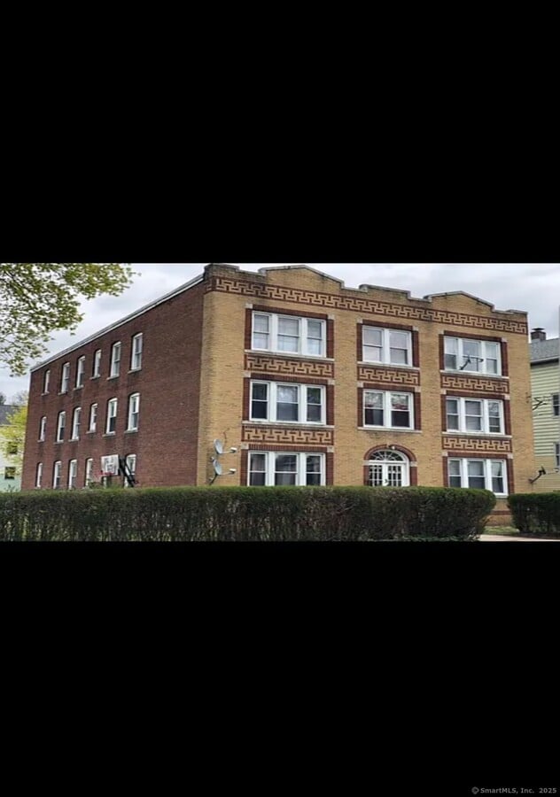 Photo - 415-417 East St Unit 2S