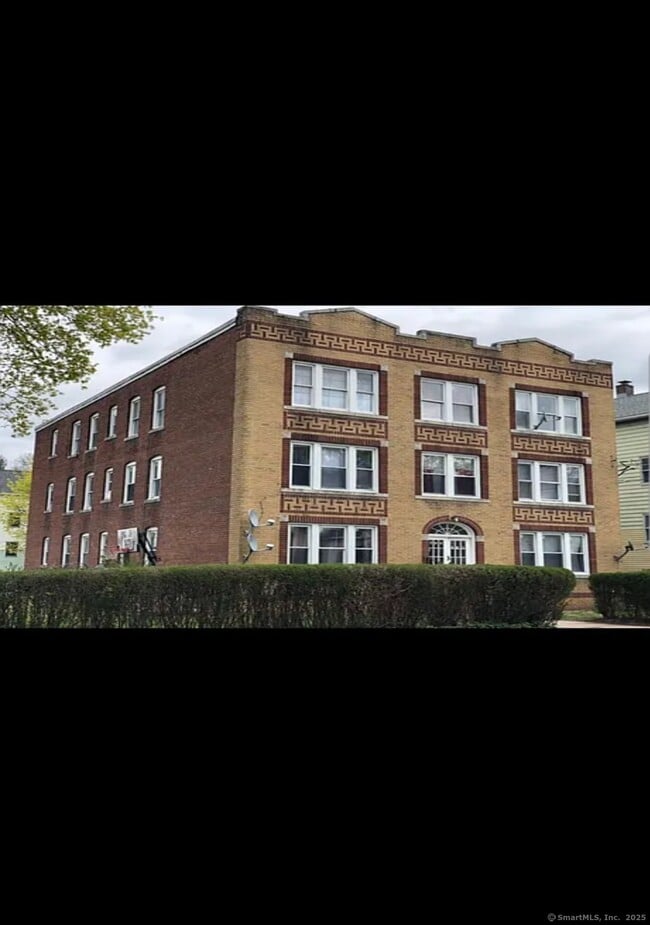 Building Photo - 415-417 East St Unit 2S