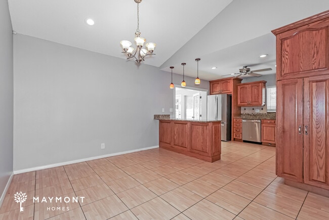 Photo - 1601 Bent Pine Way