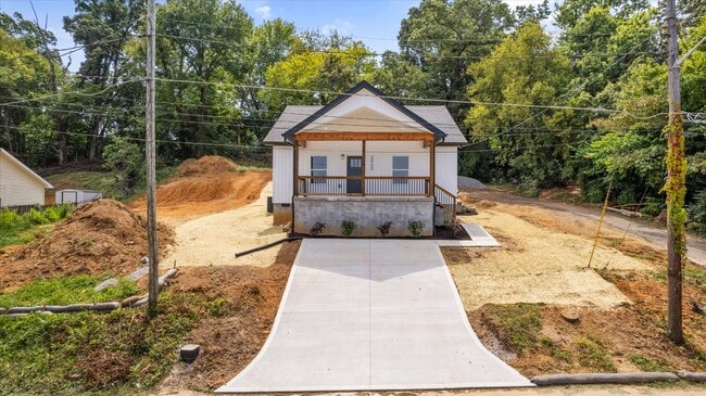 3900 Lilac Ave