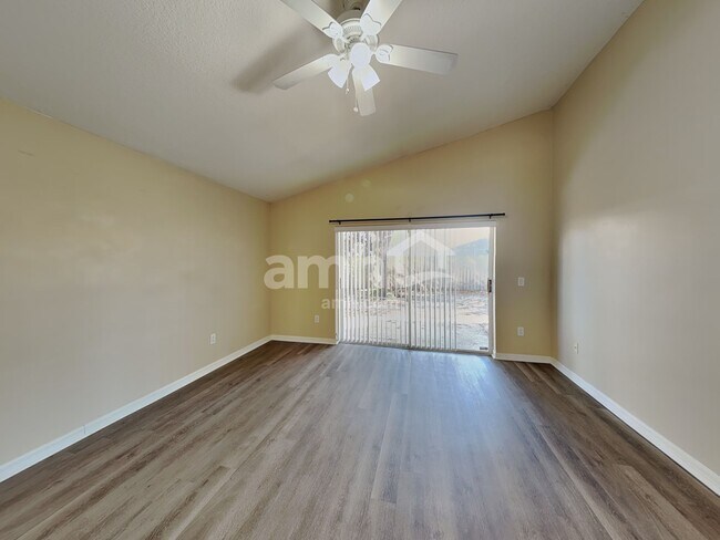 Photo - 6765 Waterton Dr