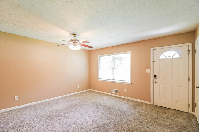 Photo - 10192 Port Royal Ct