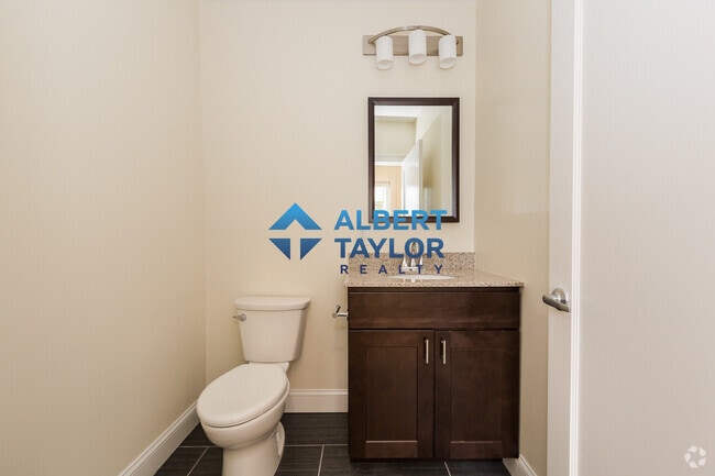 Building Photo - 217 Arlington St Unit 1 Rental