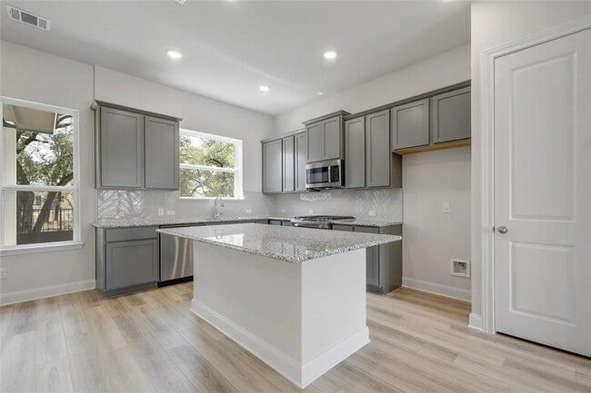 Photo - 126 Reveille Dr