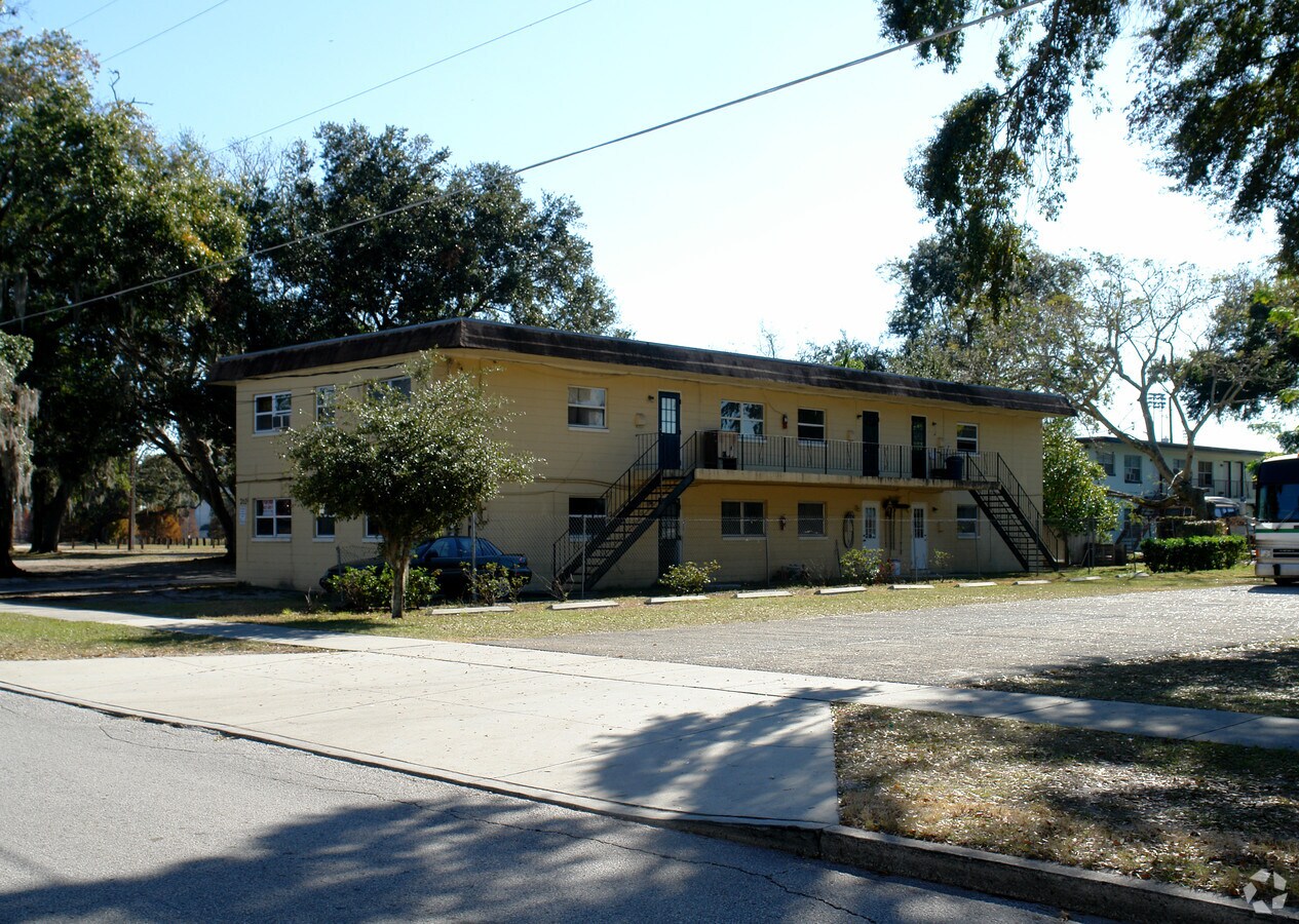 Photo - 2014 W Central Blvd Apartments