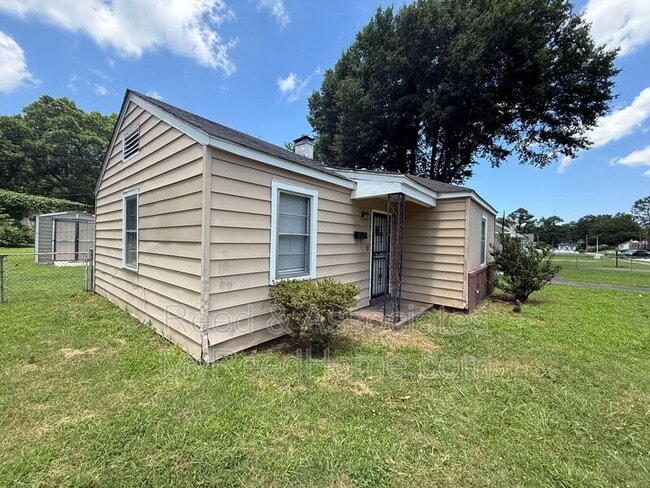 Photo - 3209 Winslow Rd