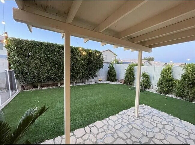 Photo - Charming Butler Place Home with a Swimming Pool