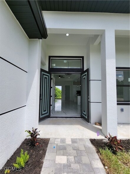 Photo - 3302 E 18th St