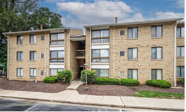 Building Photo - 8870 Spiral Cut Unit C