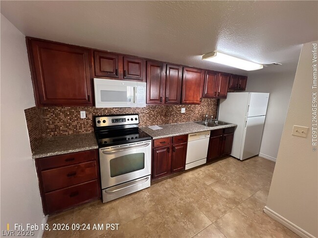Photo - 5161 River Glen Dr Unit 145