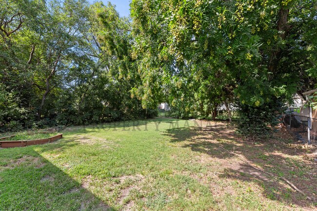 Photo - 1231 N Harding Ave