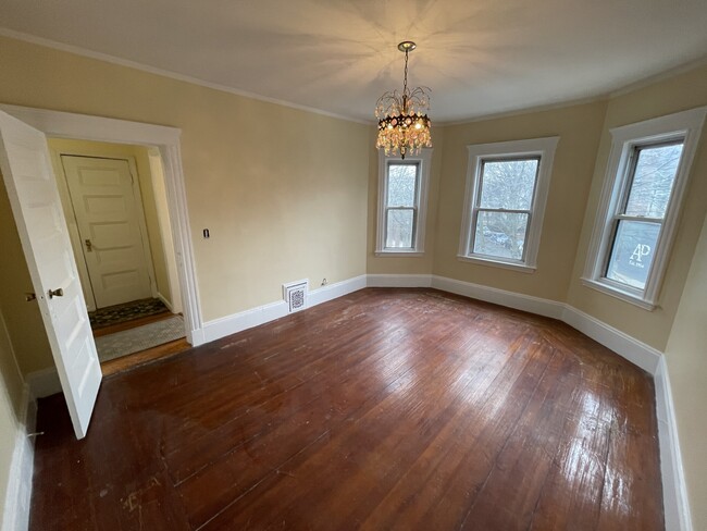 Photo - 227 Holland St Apartments Unit 1