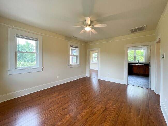 Photo - 56 Starnes Ave