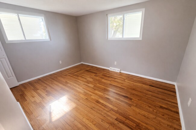 Photo - 19700 Newton Ave