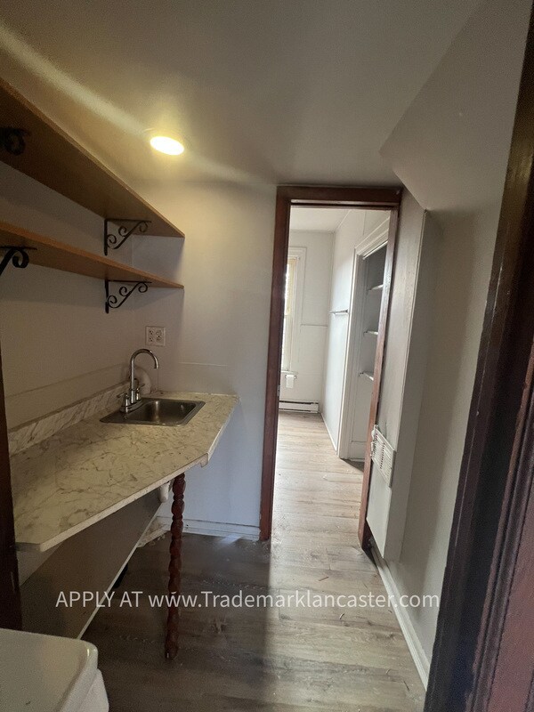 Photo - 626 W Lemon St Condo Unit 2F