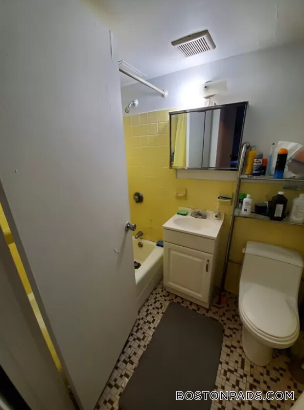 Photo - 524 Putnam Ave Unidad 1