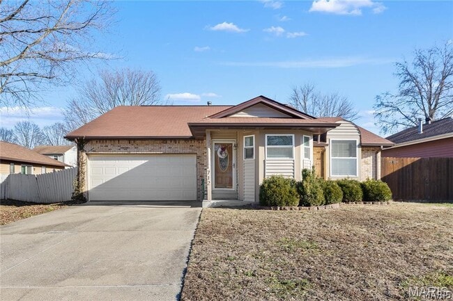 Building Photo - 712 Oak Hollow Ct
