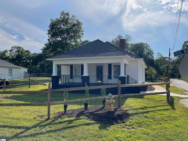 Photo - 315 N Maple St