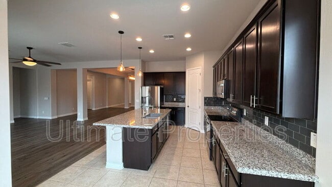 Photo - 8548 W Midway Ave