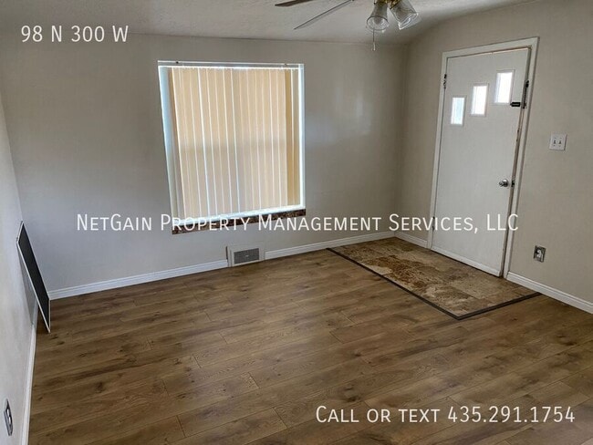 Photo - 98 N 300 W
