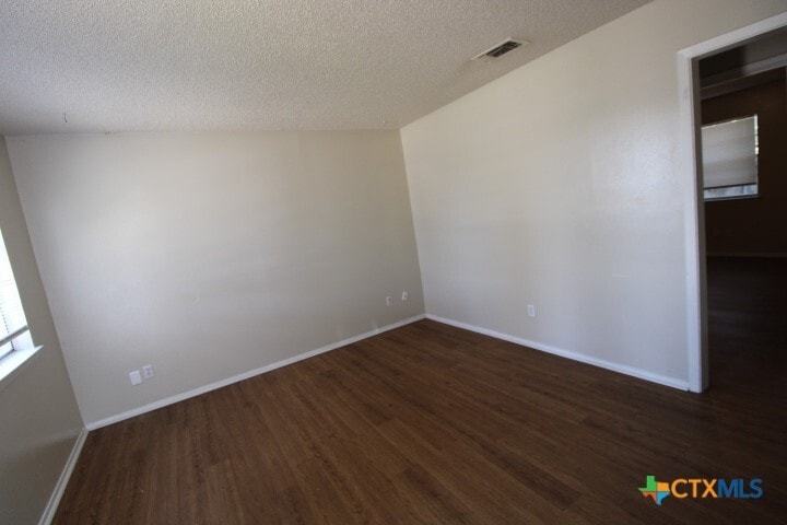 Photo - 603 Westview Cir