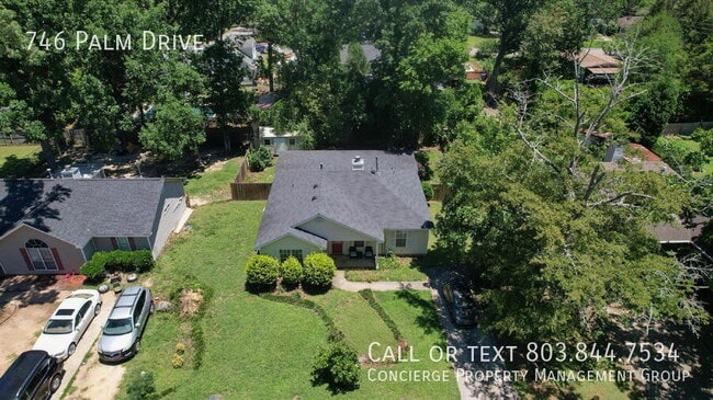Photo - 746 Palm Dr