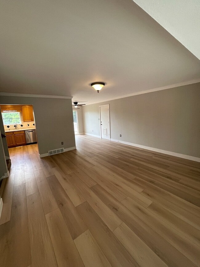 Photo - 1097 Grove Creek Dr