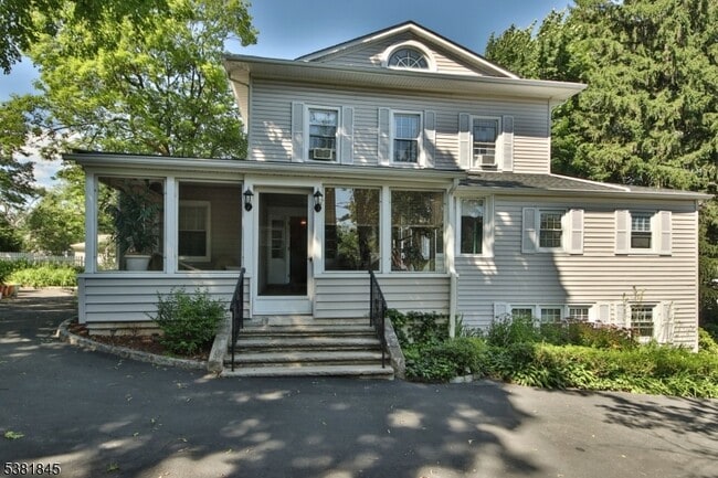 Building Photo - 22 Rockland Terrace Unit 3 Rental